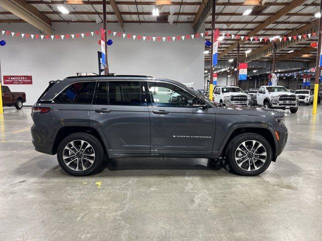 new 2025 Jeep Grand Cherokee car, priced at $59,995