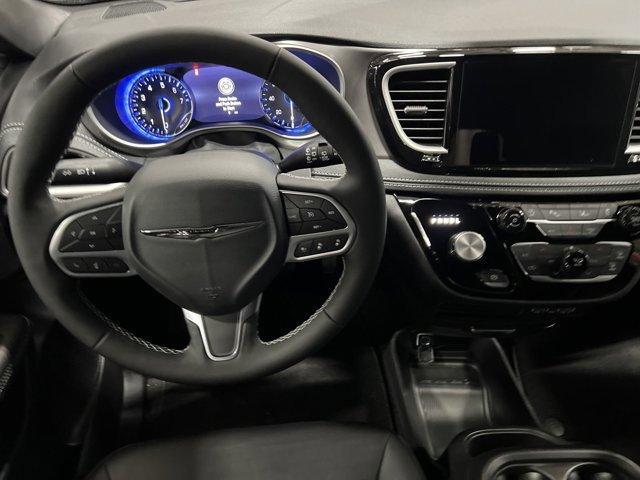 new 2025 Chrysler Pacifica car, priced at $41,995