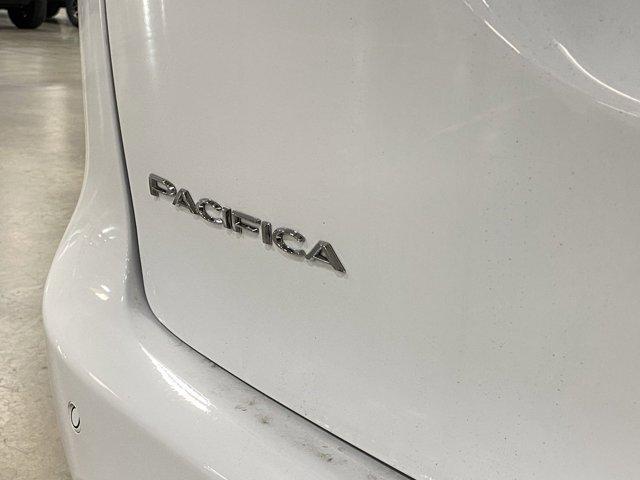 new 2024 Chrysler Pacifica car, priced at $42,995