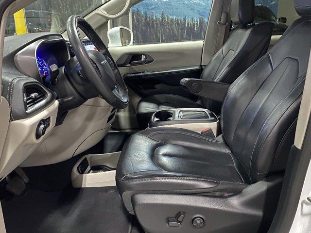 used 2022 Chrysler Pacifica Hybrid car, priced at $25,699