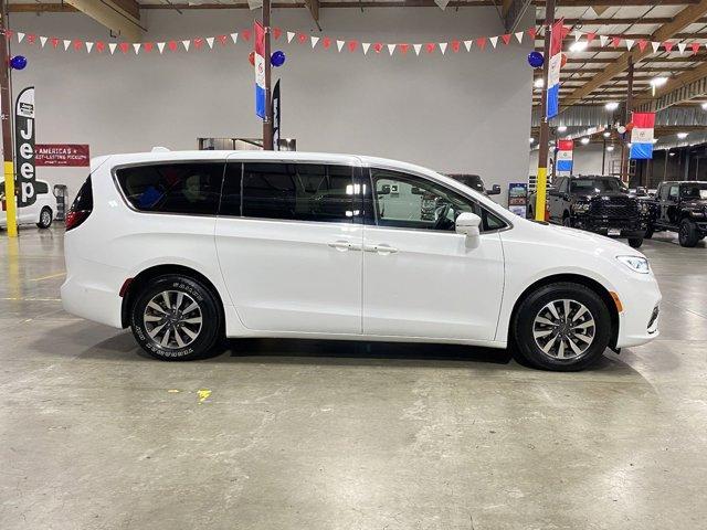 used 2022 Chrysler Pacifica Hybrid car, priced at $25,699