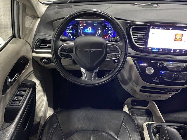 used 2022 Chrysler Pacifica Hybrid car, priced at $25,699