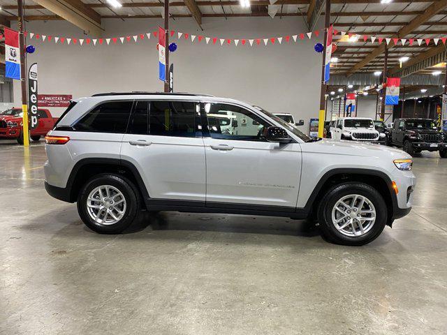 new 2024 Jeep Grand Cherokee car, priced at $34,995