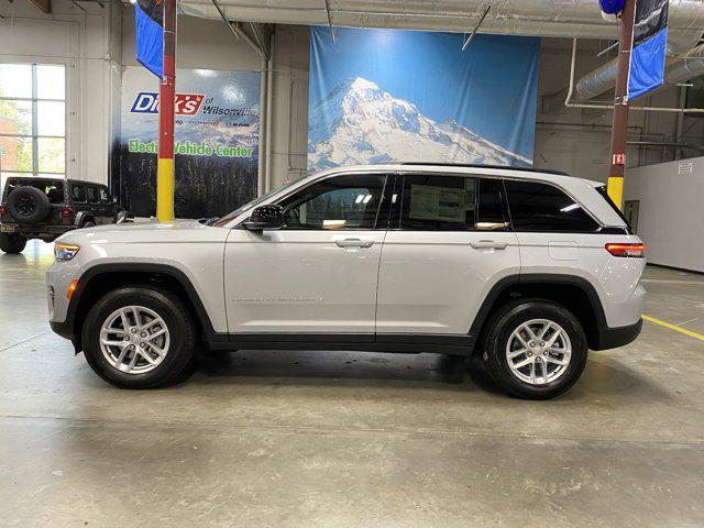 new 2024 Jeep Grand Cherokee car, priced at $34,995