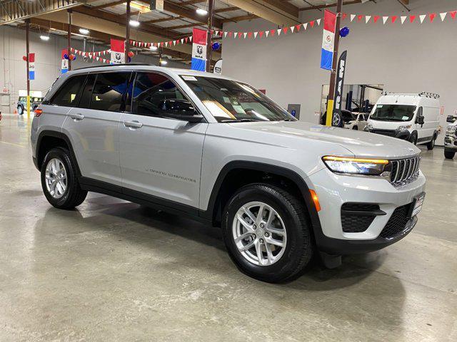 new 2024 Jeep Grand Cherokee car, priced at $34,995