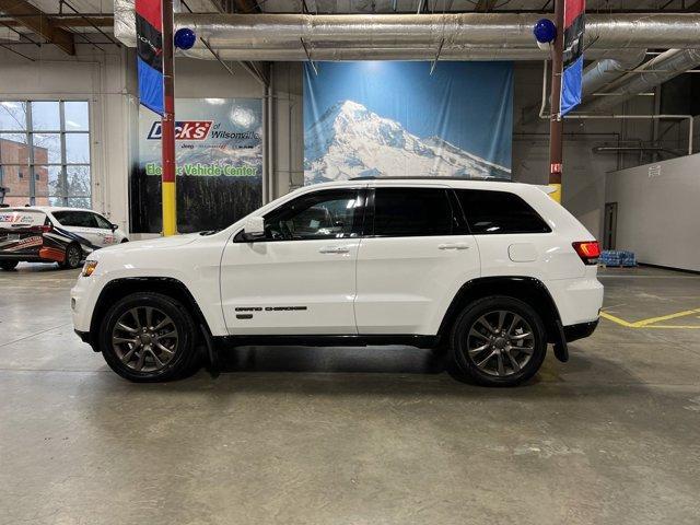 used 2016 Jeep Grand Cherokee car, priced at $14,866