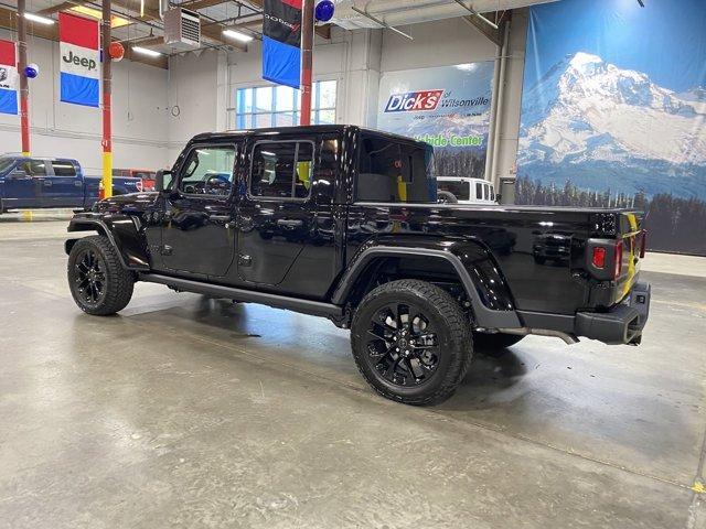 new 2024 Jeep Gladiator car, priced at $39,992