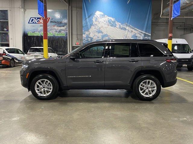 new 2025 Jeep Grand Cherokee car, priced at $39,995