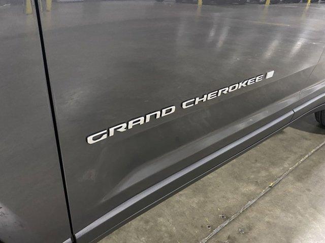 new 2025 Jeep Grand Cherokee car, priced at $39,995