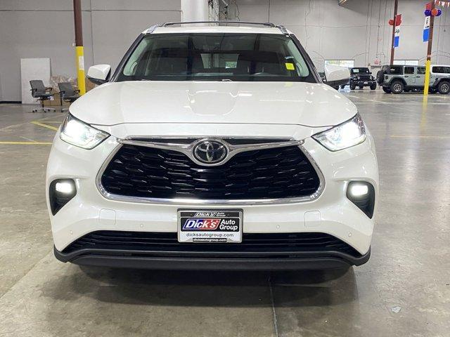 used 2020 Toyota Highlander car, priced at $29,798