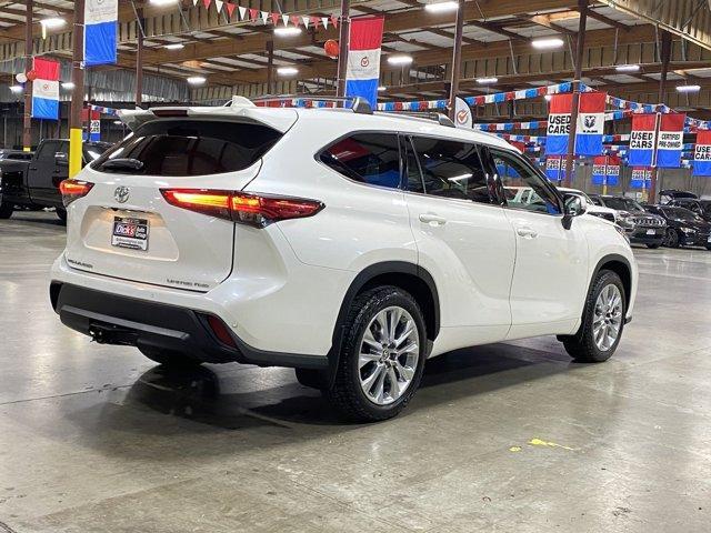 used 2020 Toyota Highlander car, priced at $29,798