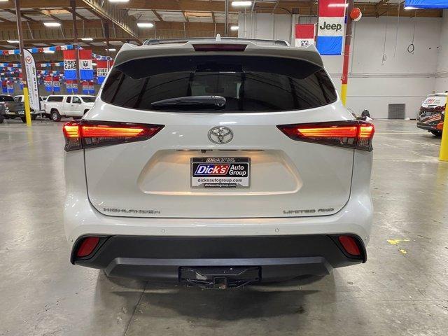 used 2020 Toyota Highlander car, priced at $29,798