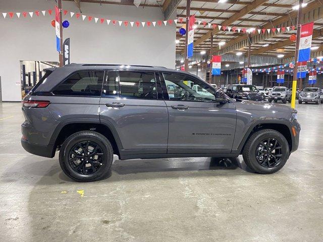 new 2024 Jeep Grand Cherokee car, priced at $39,995