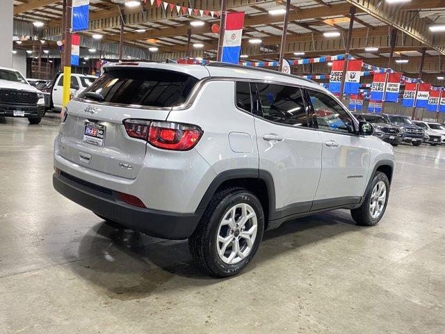 new 2025 Jeep Compass car, priced at $25,000