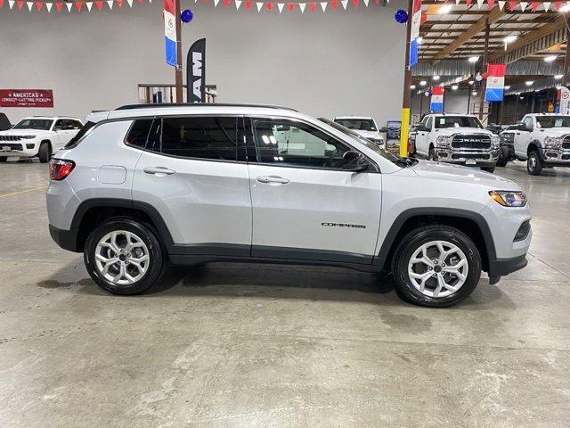 new 2025 Jeep Compass car, priced at $25,000