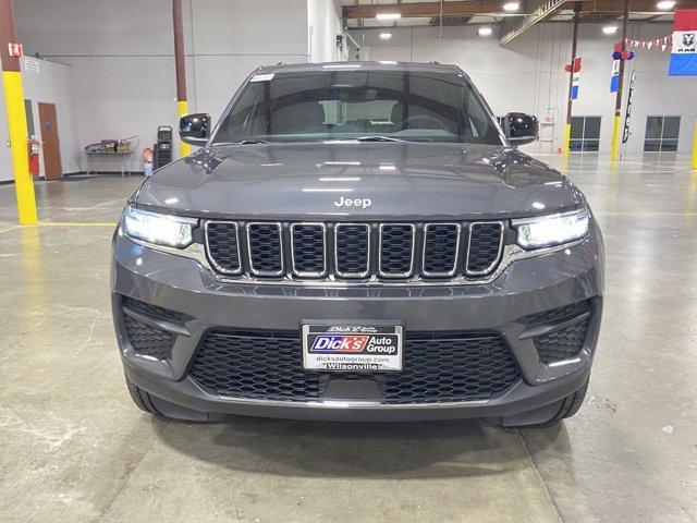 new 2024 Jeep Grand Cherokee car, priced at $33,995