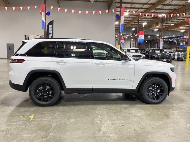 new 2024 Jeep Grand Cherokee car, priced at $39,999