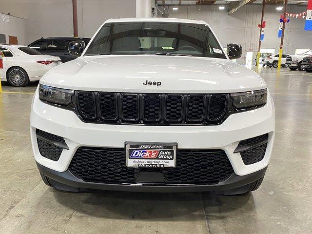 new 2024 Jeep Grand Cherokee car, priced at $39,999