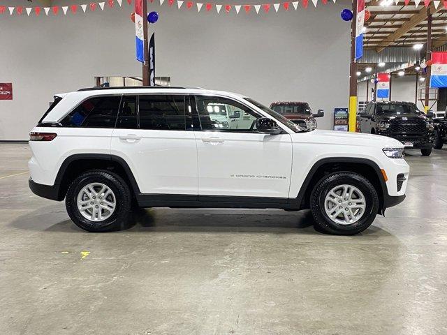 new 2025 Jeep Grand Cherokee car, priced at $38,888