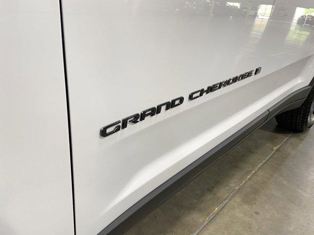 new 2024 Jeep Grand Cherokee car, priced at $39,995