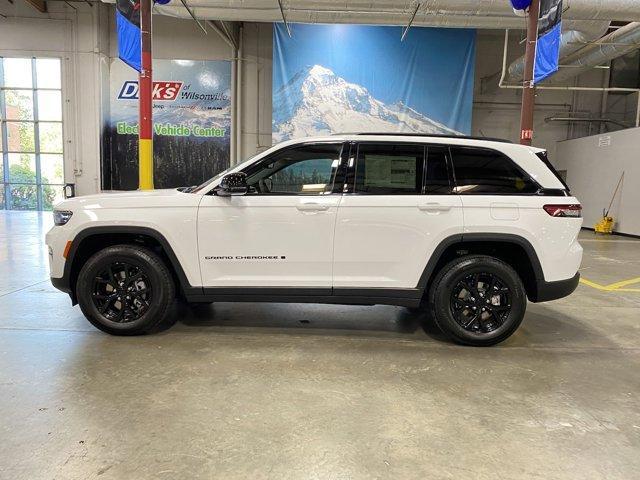 new 2024 Jeep Grand Cherokee car, priced at $39,995