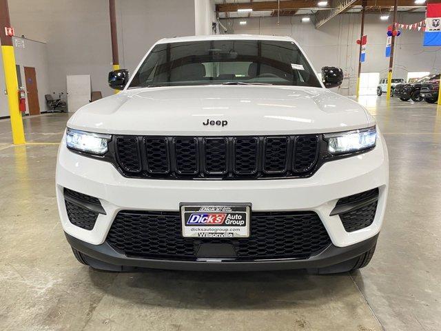 new 2024 Jeep Grand Cherokee car, priced at $39,995