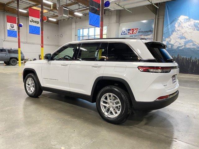 new 2024 Jeep Grand Cherokee car, priced at $37,995