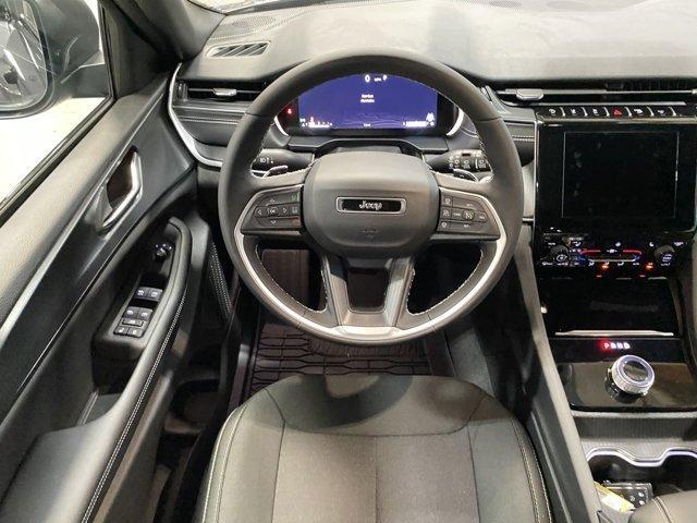 new 2024 Jeep Grand Cherokee L car, priced at $39,995