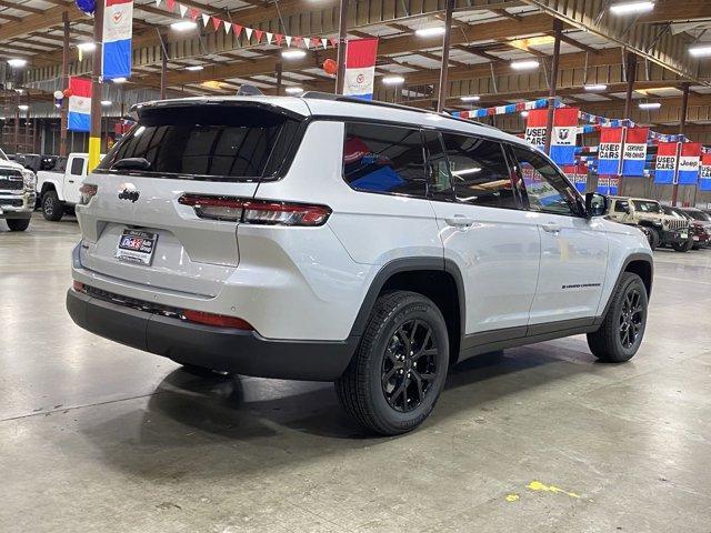 new 2024 Jeep Grand Cherokee L car, priced at $39,888