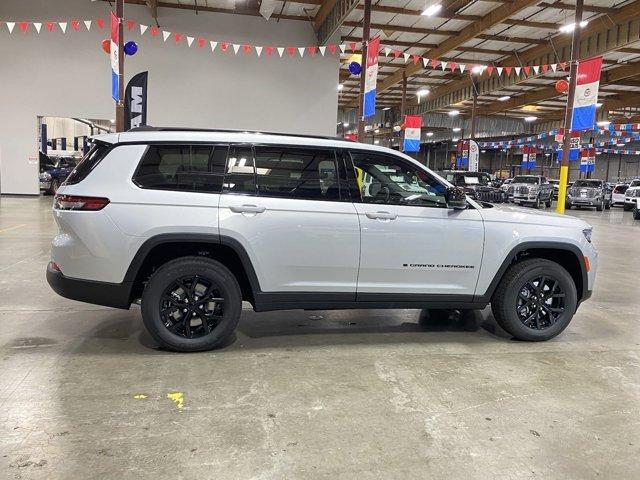 new 2024 Jeep Grand Cherokee L car, priced at $39,888