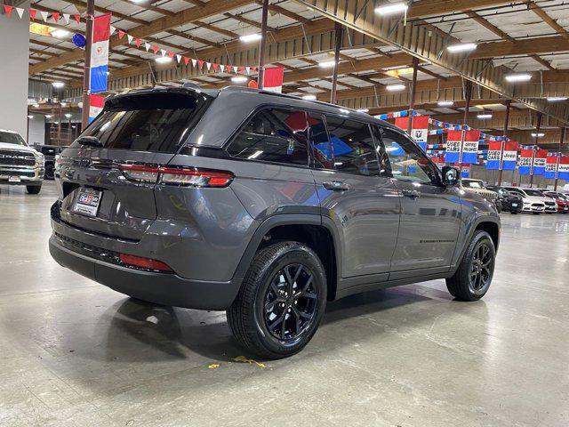 new 2024 Jeep Grand Cherokee car, priced at $39,995