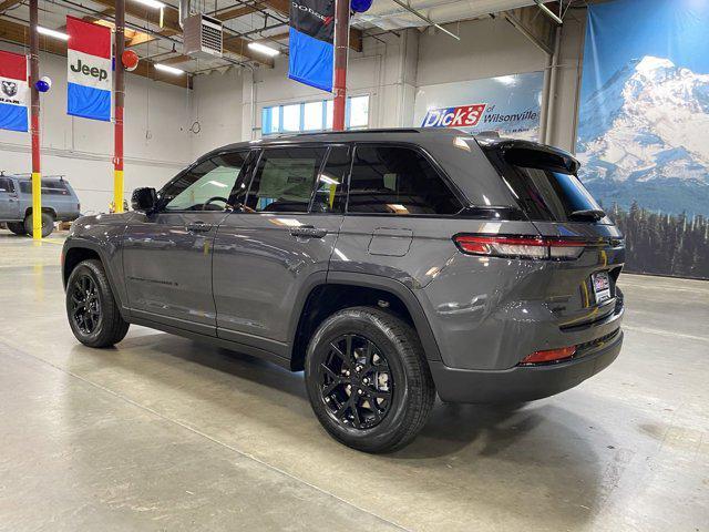 new 2024 Jeep Grand Cherokee car, priced at $39,995