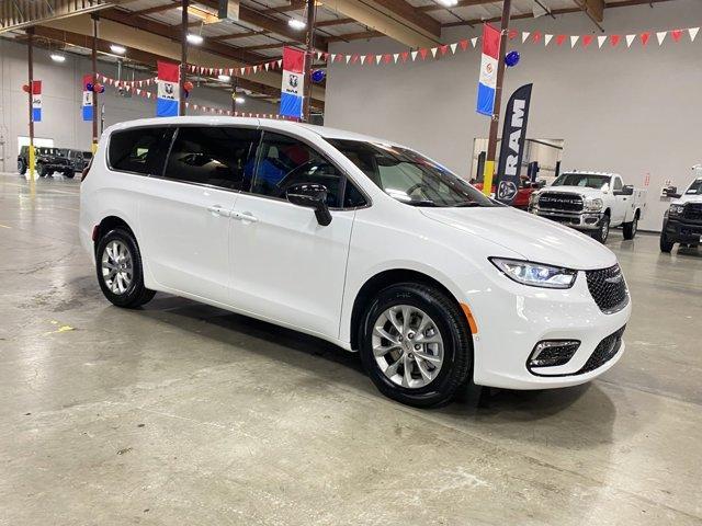 new 2025 Chrysler Pacifica car, priced at $44,995