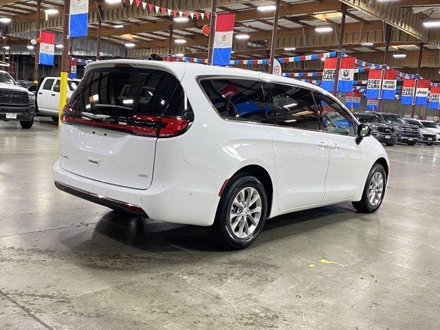 new 2025 Chrysler Pacifica car, priced at $44,995