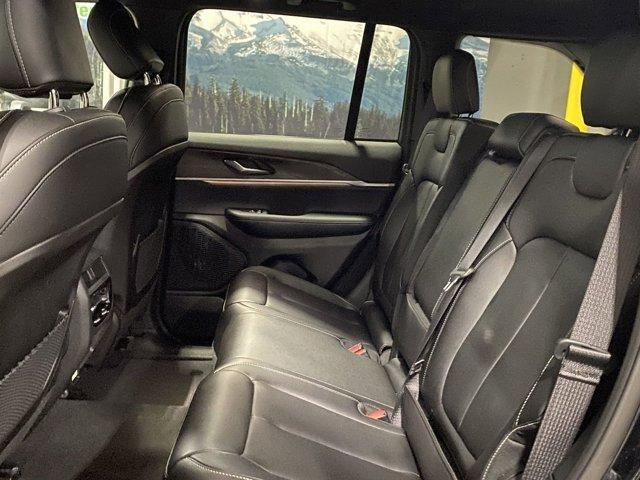 new 2025 Jeep Grand Cherokee car, priced at $46,295