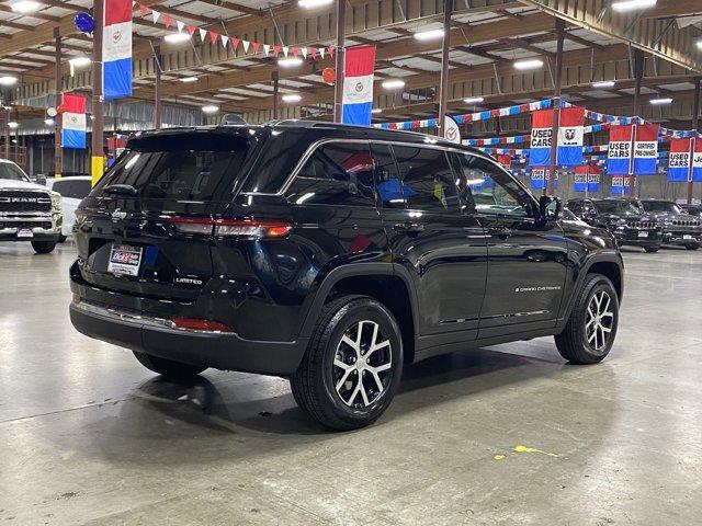 new 2025 Jeep Grand Cherokee car, priced at $46,295