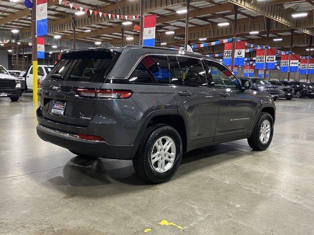 new 2025 Jeep Grand Cherokee car, priced at $37,995