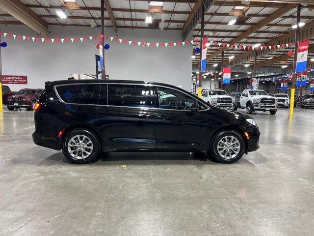 new 2025 Chrysler Pacifica car, priced at $42,995