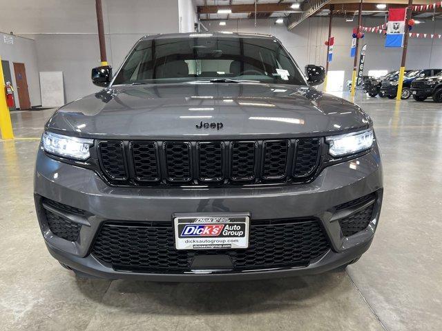 new 2025 Jeep Grand Cherokee car, priced at $39,995