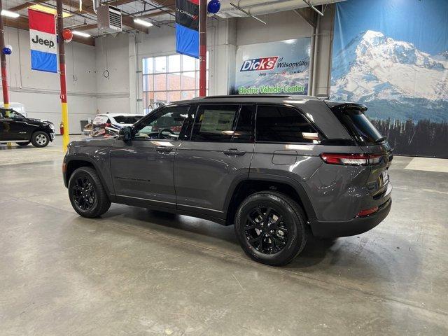 new 2025 Jeep Grand Cherokee car, priced at $39,995