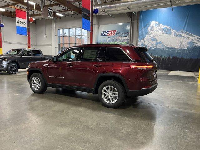 new 2025 Jeep Grand Cherokee car, priced at $36,995