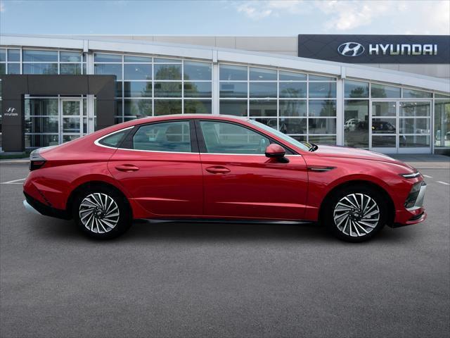 new 2025 Hyundai Sonata Hybrid car, priced at $33,205