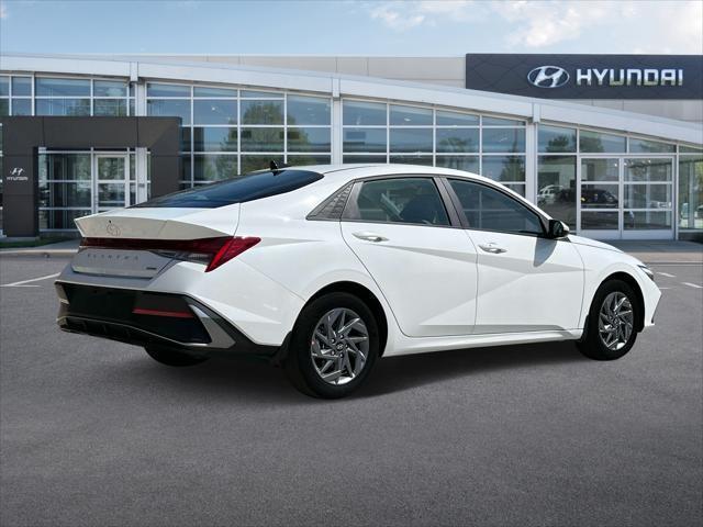 new 2025 Hyundai Elantra HEV car, priced at $28,981