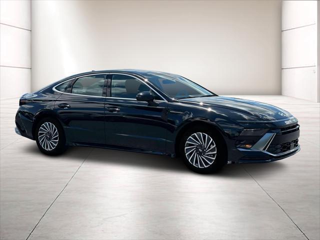 new 2024 Hyundai Sonata Hybrid car, priced at $29,780