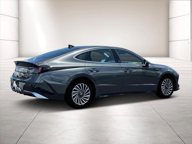 new 2024 Hyundai Sonata Hybrid car, priced at $31,610