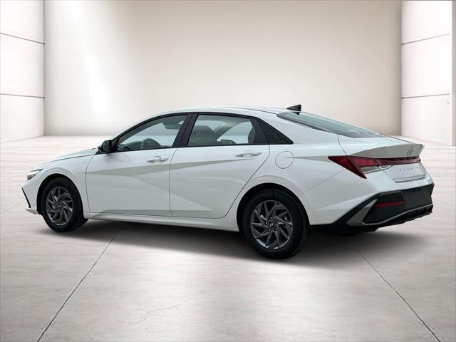 new 2024 Hyundai Elantra car, priced at $24,721