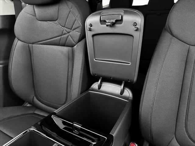 new 2025 Hyundai TUCSON Hybrid car, priced at $34,890