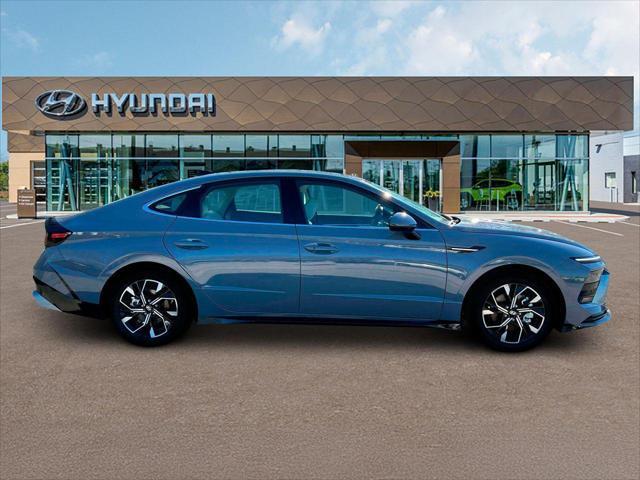 new 2025 Hyundai Sonata car, priced at $30,250