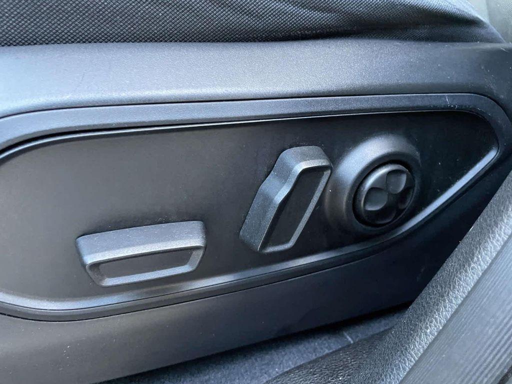 used 2023 Jeep Grand Cherokee car, priced at $28,998