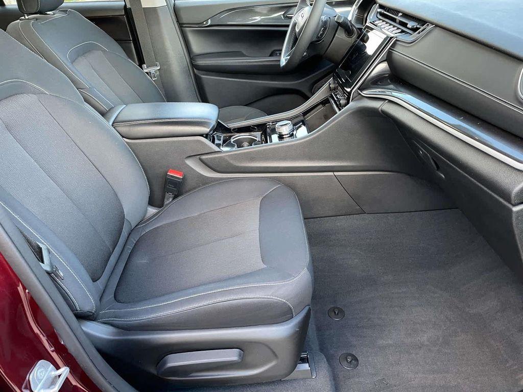 used 2023 Jeep Grand Cherokee car, priced at $28,998